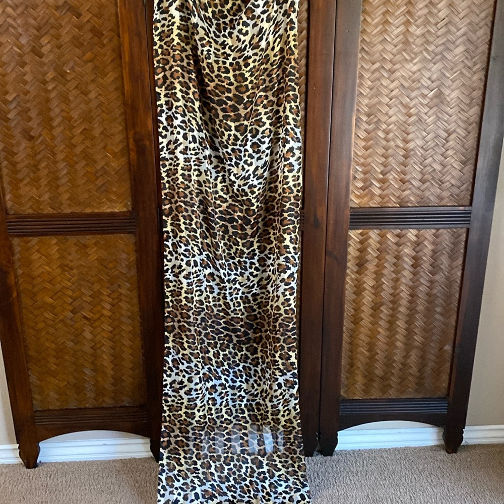 Leopard wrap/scarf. 27 X 78